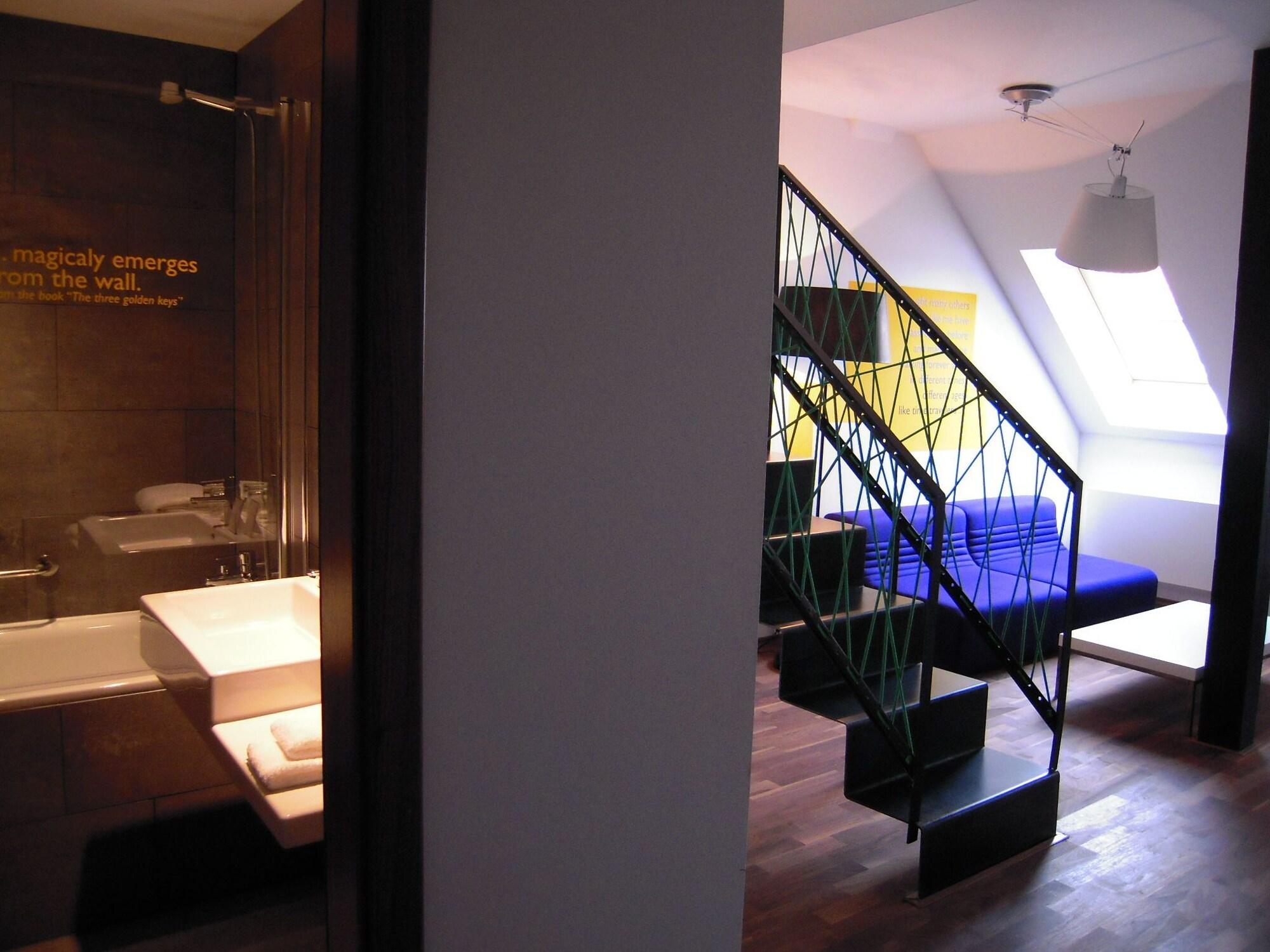 Moods Boutique Hotel Praha Bagian luar foto