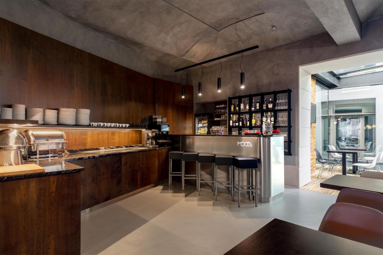 Moods Boutique Hotel Praha Bagian luar foto